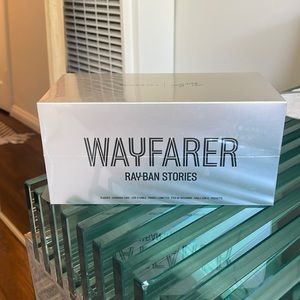 Wayfarer Ray Ban Stories Facebook Shiny Black NIB